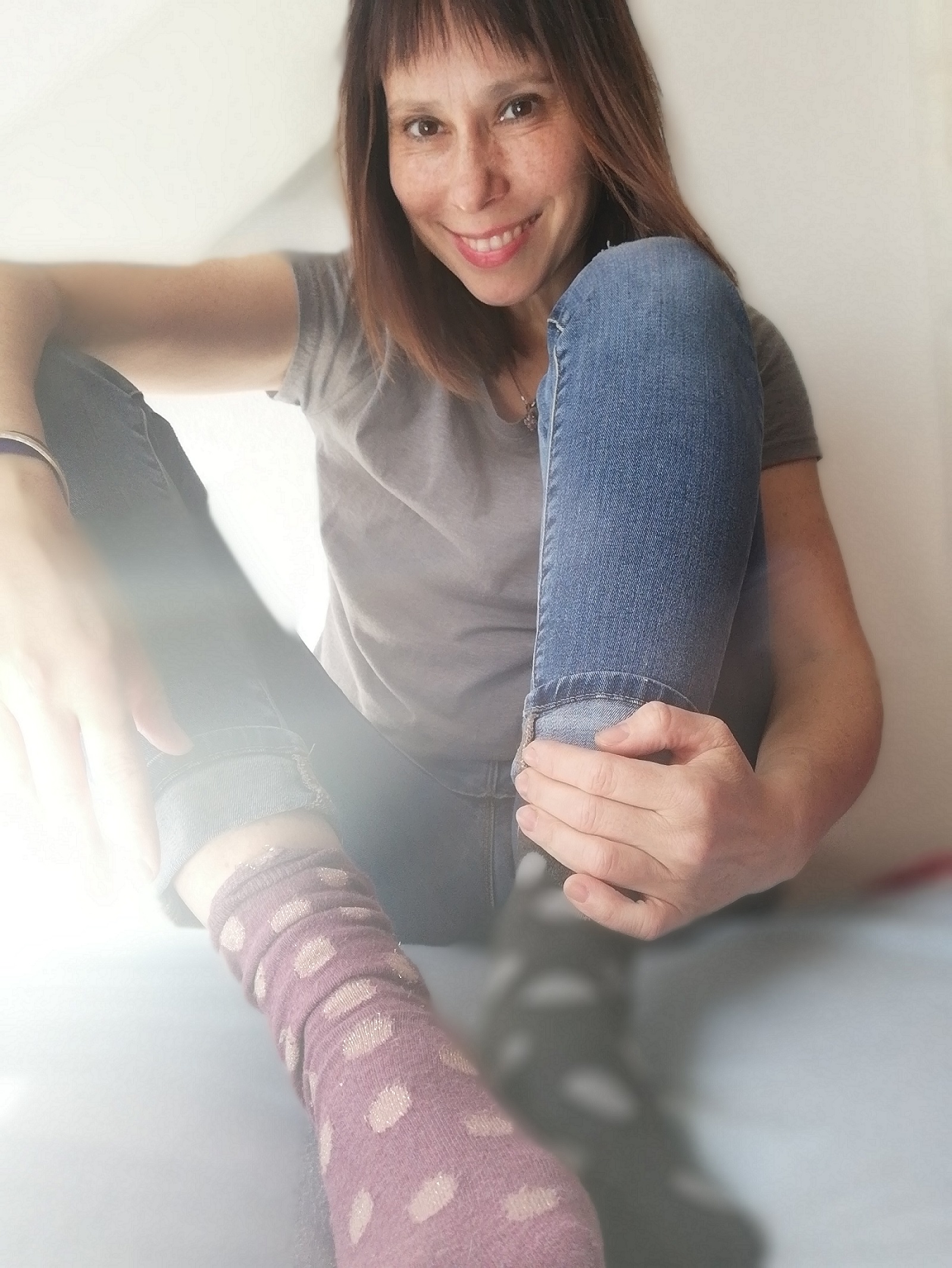 Hatvan ismert ember húz felemás zoknit a Down-szindróma világnapján