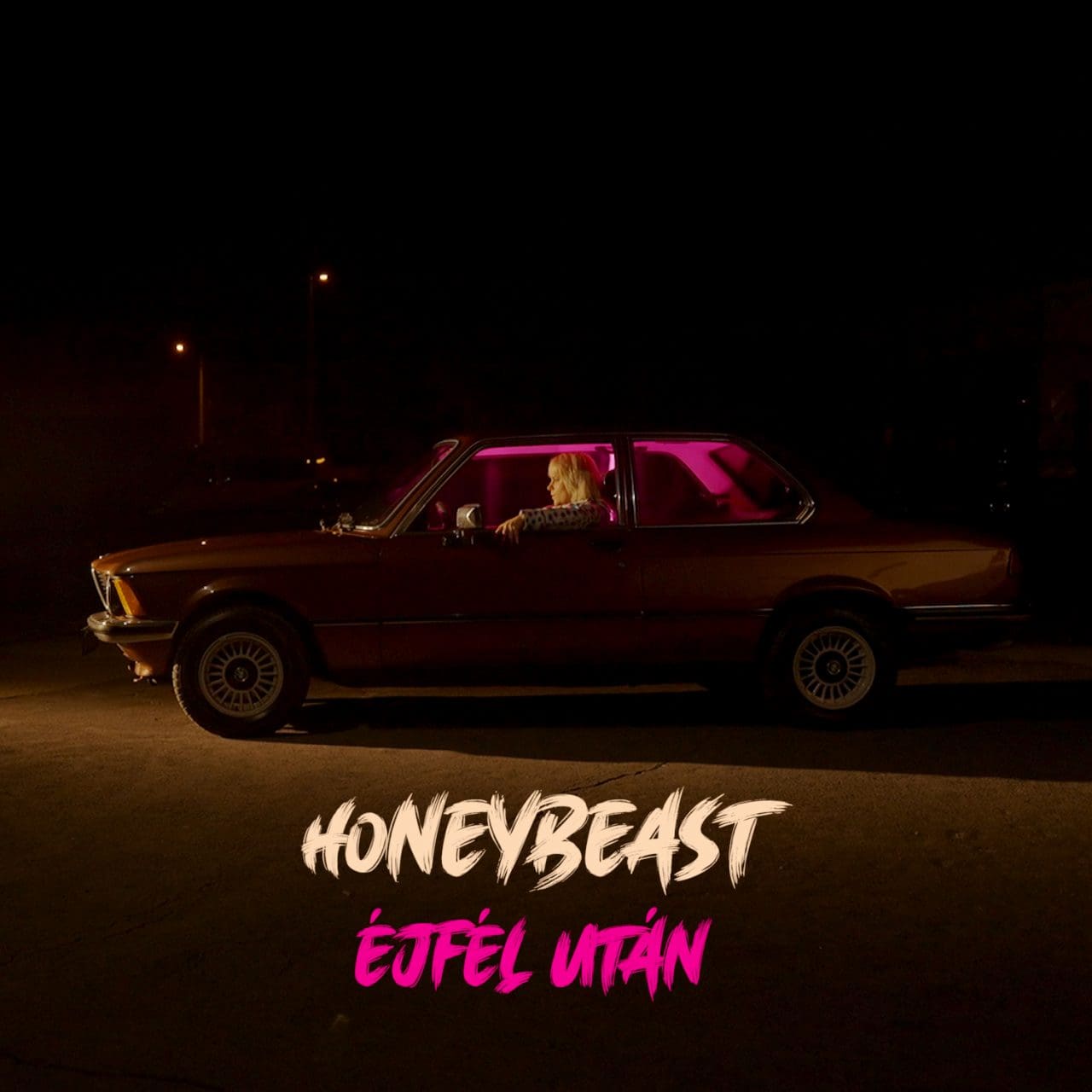 visz Honeybeast „Éjfél után” - PartyAnimals