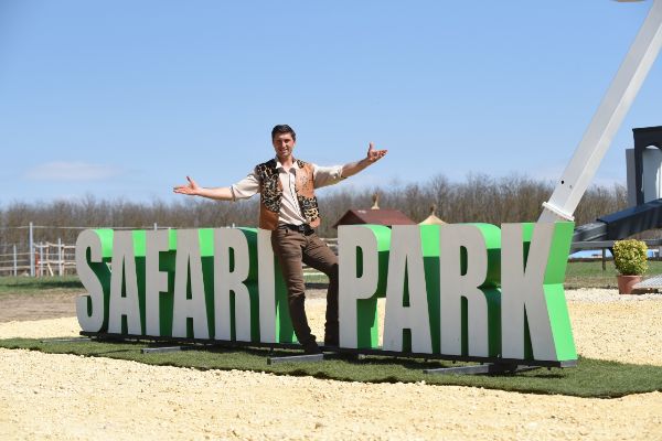Vad élmények Nagykőrösön – Megnyitja kapuit hazánk egyetlen autós szafariparkja