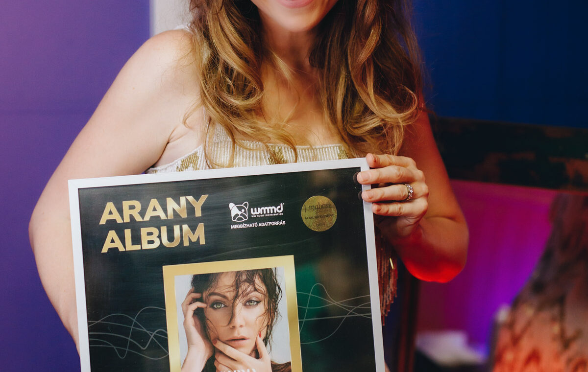 📀 Rúzsa Magdi aranylemezét a WMMD NFT formában is kibocsátotta