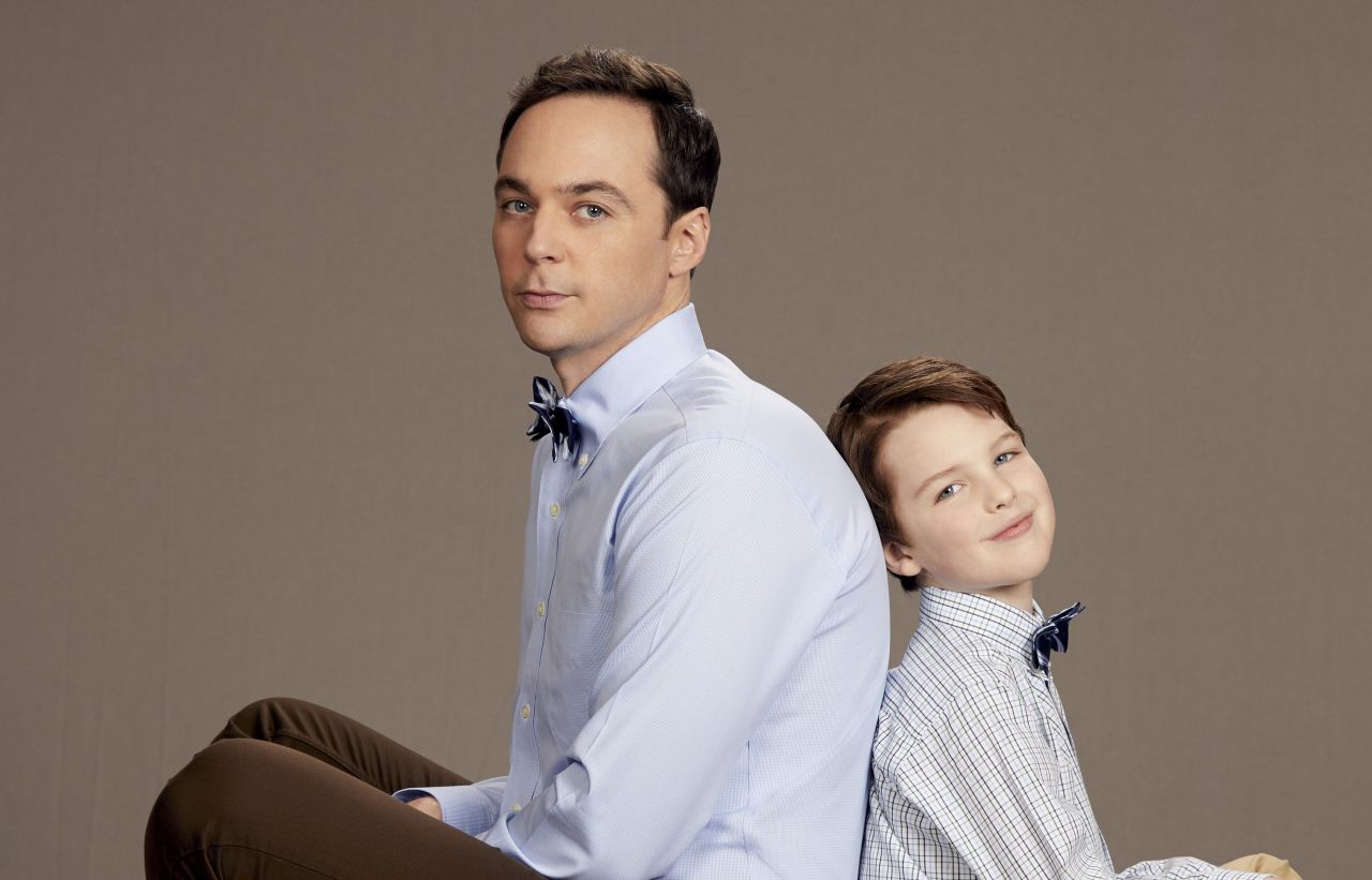 Sheldon Cooper-maratonnal és horrorkarácsonnyal készülnek a Paramount csatornái