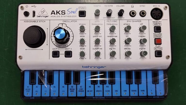 Behringer AKS Mini szintetizátor – Behringer AKS Mini: Kompakt analóg szintetizátor első benyomások és hangdemó